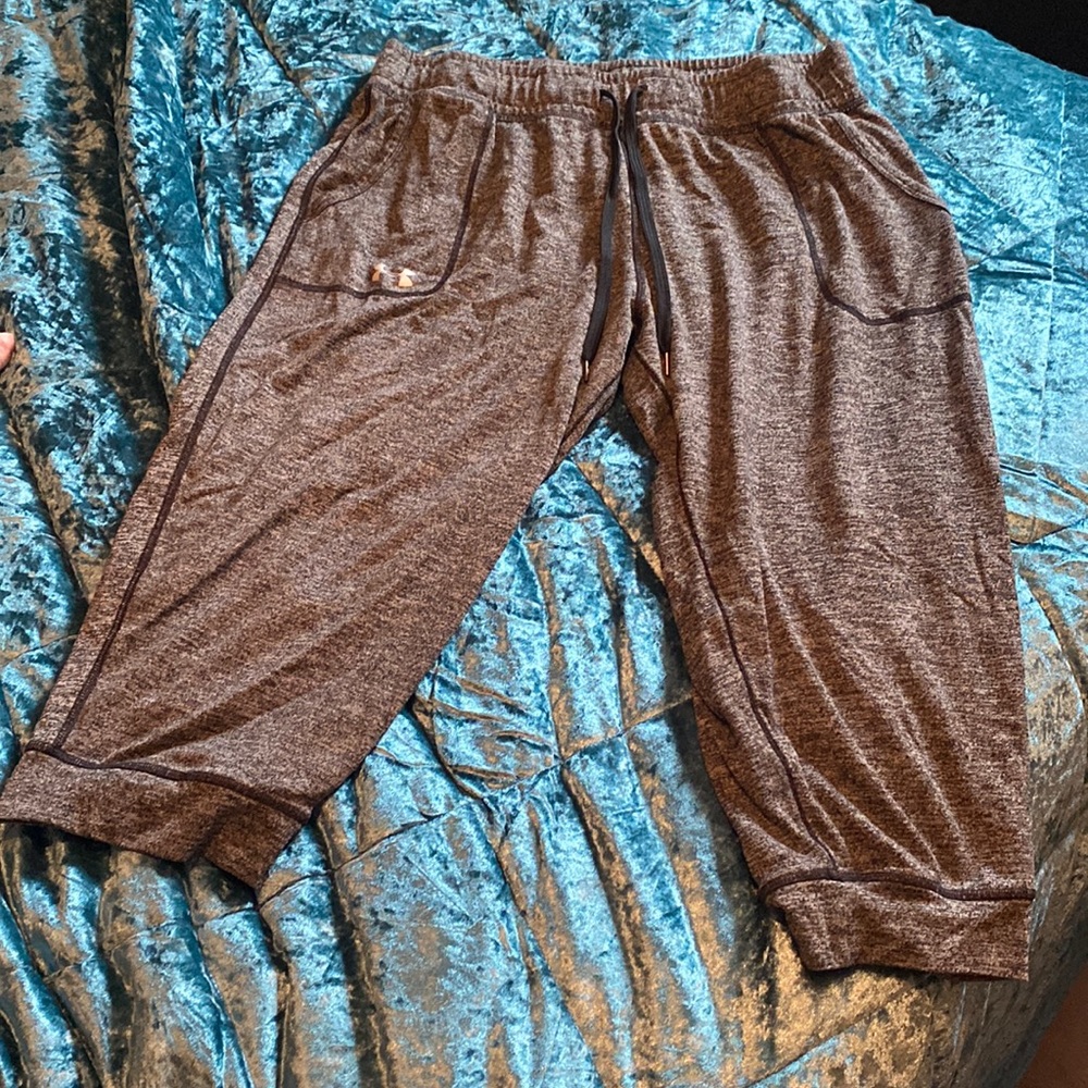 Large under armor workout pants